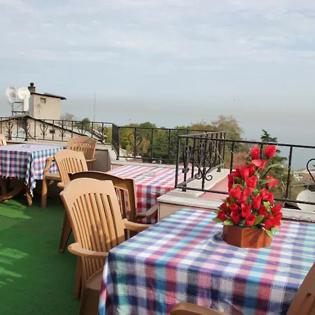 Nazar Hotel 3*